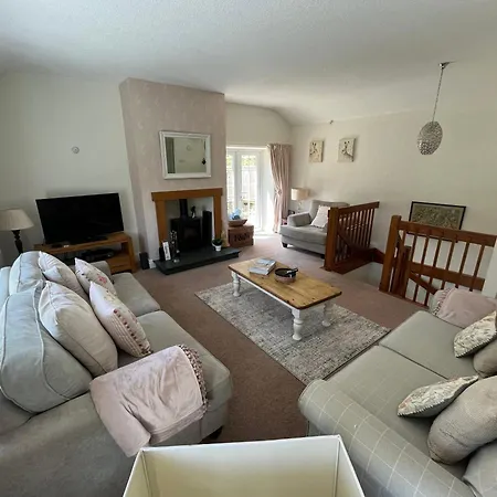 Meadowcroft * Lindale